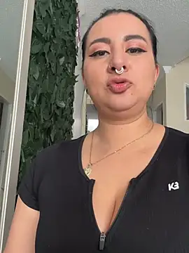 Abril_Luv 실시간 채팅방