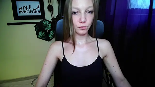 EmillyPlay Live chatroom