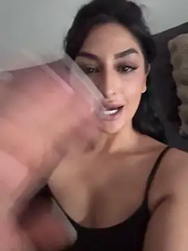 Mia_spicyy Live Chatraum