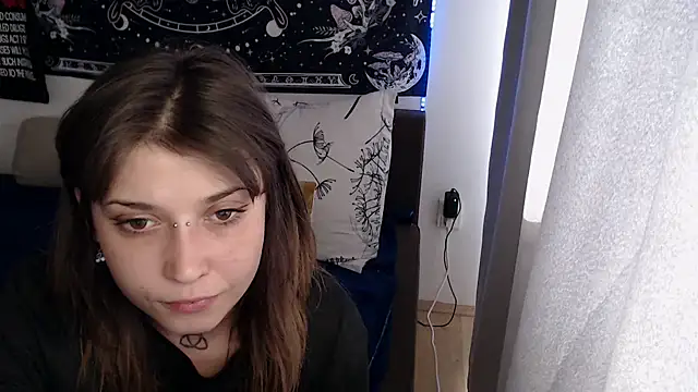 AlienforTwenty Live Chatraum