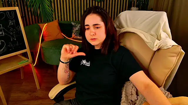 Pokój czatu na żywo – AprilMunoz