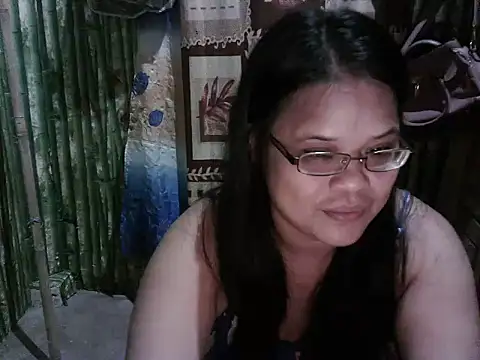 Hotty_babe23n Live chat-huone