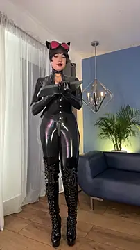 Sala de chat en directo de Liana_Fem_