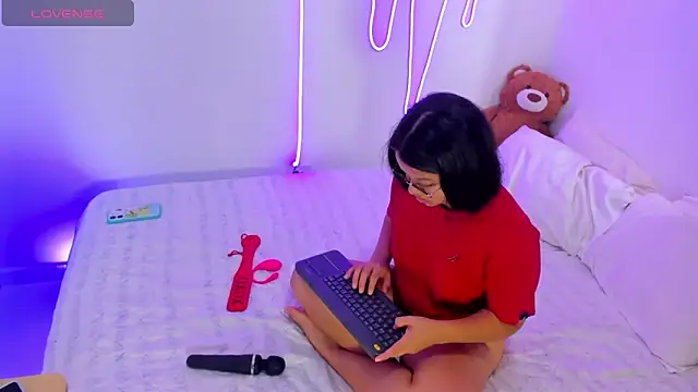 ห้องแชทสดของ Dilan_and_Mia