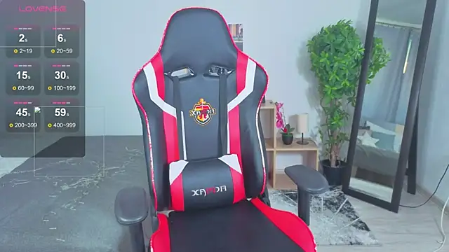 Živá chatovací místnost NicolBlow