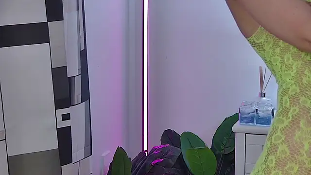 Student_Zebra20 Live chatroom