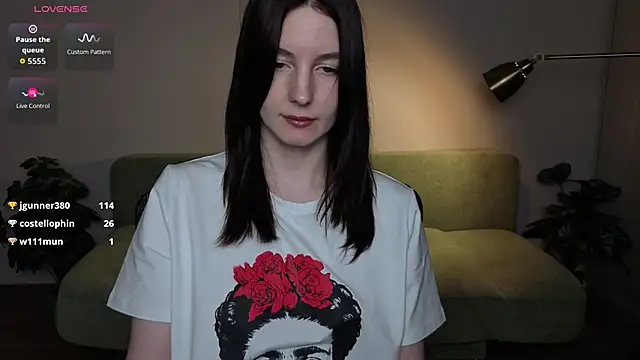 Naomi_Velvet – live chatrum