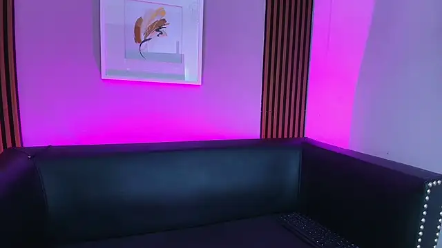 Živá chatovací místnost Ariana_collinss