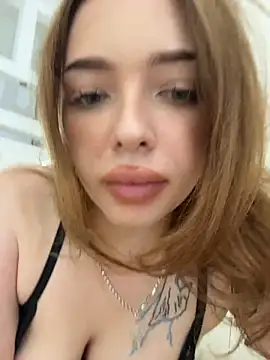 غرفة دردشة Hannah_xBaby المباشرة