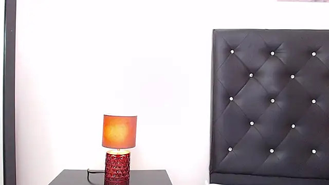 MidnightBella_ Cameră chat live