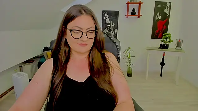 חדר צ'אט בשידור חי של MistressDarrah