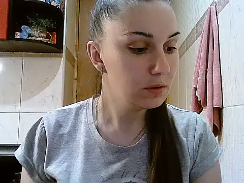 Lacmi30's Live Chat Room