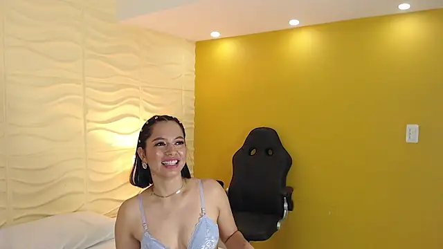MirandaLarsson লাইভ চ্যাট রুম