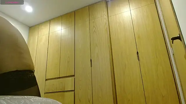 Lunasquirt1985 Cameră chat live