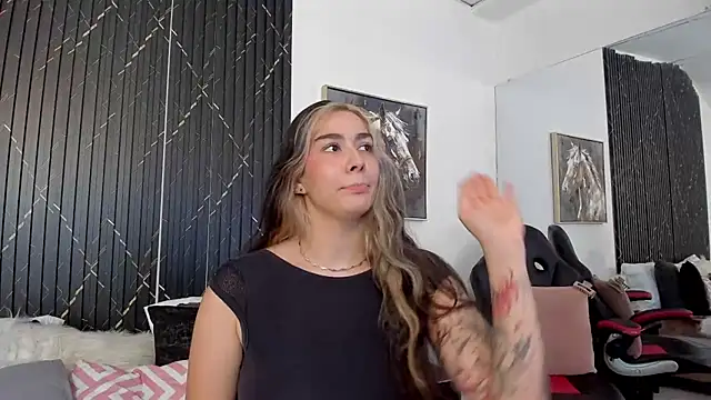 Bonnie_Rider – Naživo chatovacia miestnosť