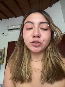 Bonni_lohan – live chatrum