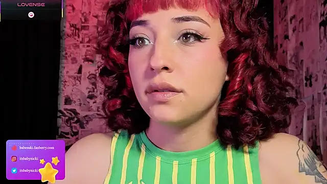 NickiYoung Cameră chat live