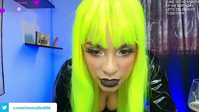 luci_fer_devil – Naživo chatovacia miestnosť