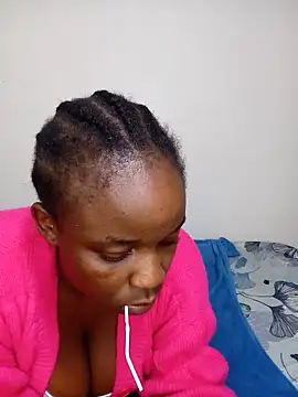 YummyBoobs_ Live Chatraum