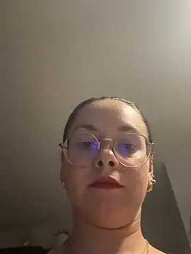 Chat ao vivo de Luccreccia_