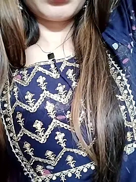 Noor_Darliing Adlı Modelin Canlı Sohbet Odası