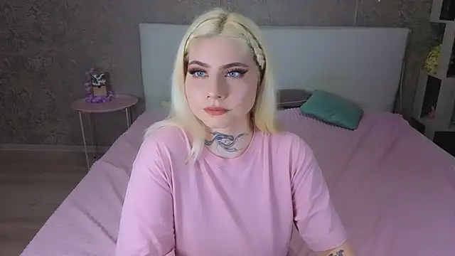 NikaRocks Adlı Modelin Canlı Sohbet Odası