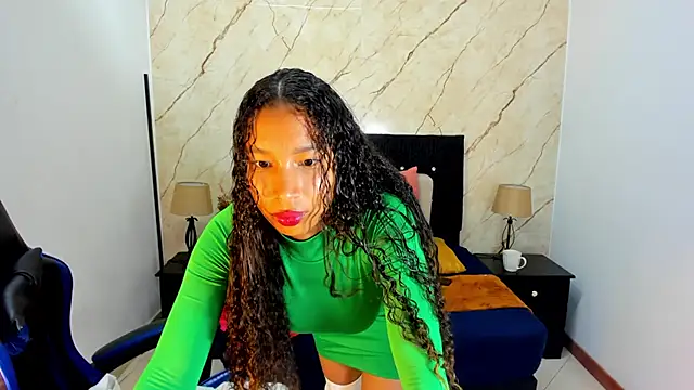 Sala de chat en directo de hasley_cute