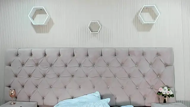 ZarinaWynne Cameră chat live
