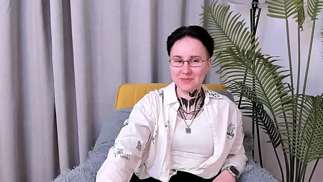 LeonOsbey's Live Chat Room