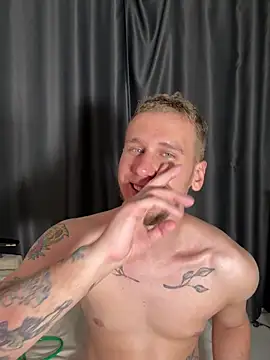 Pokój czatu na żywo – vance_love