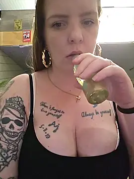 Miss-Melissax's Live Chat Room