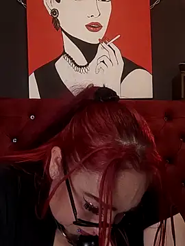 Онлайн чат Sarah__Moonx