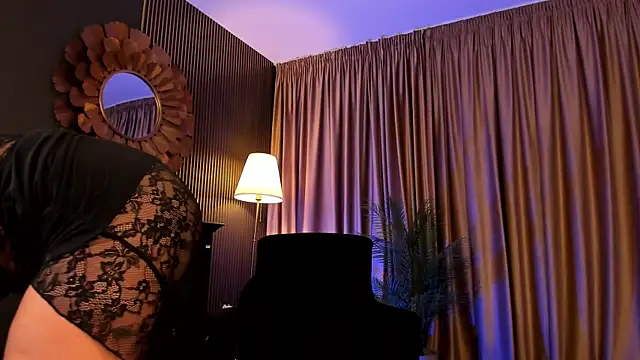 LexySinner's Live Chat Room