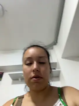 Belavelvet Adlı Modelin Canlı Sohbet Odası