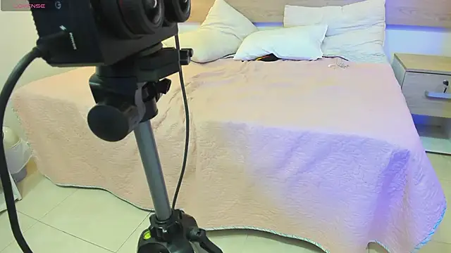 Anny_osorio Adlı Modelin Canlı Sohbet Odası