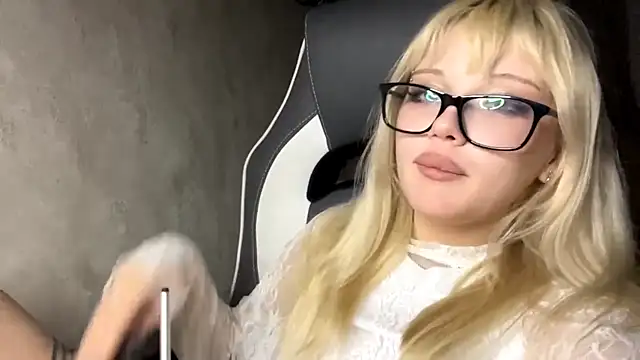 Онлайн чат AngelicaMells