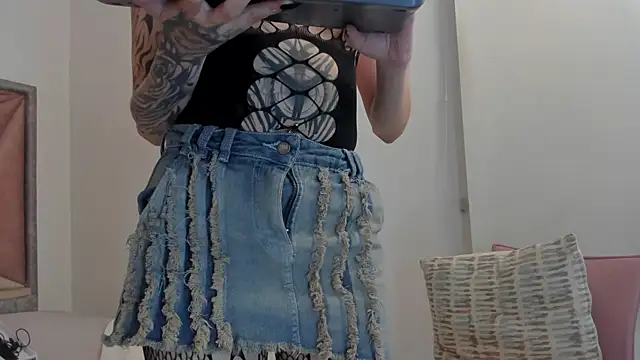 SaskiaGrendel Cameră chat live