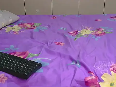 Irresistable_Princess – live chatrum