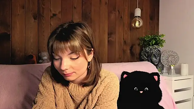 IvoryPesante's Live Chat Room