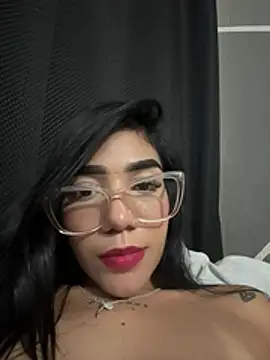 غرفة دردشة ElaRose_12 المباشرة