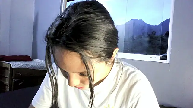 linzeysmith4's Live Chat Room
