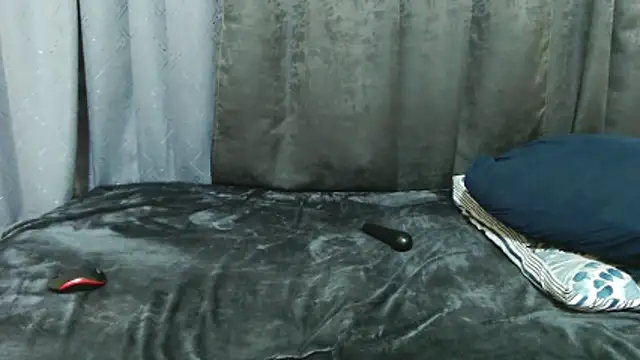 חדר צ'אט בשידור חי של kittykhloe22