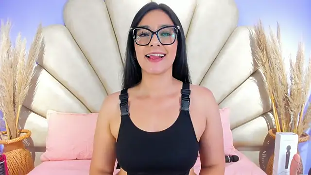 Isis_Osman Cameră chat live