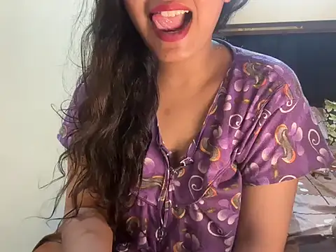 Shilpa_7's Live Chat Room