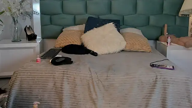 MiaMancini Live Chatraum