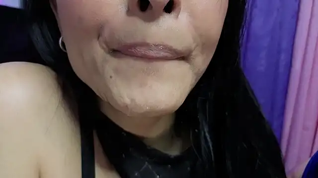 Živá chatovací místnost agatha_lovee