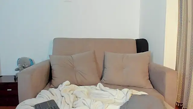 marie_pourtoii Adlı Modelin Canlı Sohbet Odası