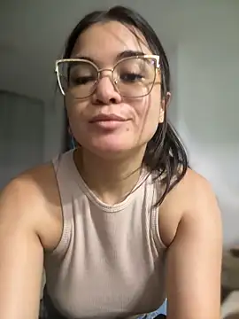 חדר צ'אט בשידור חי של CamilaSofiia