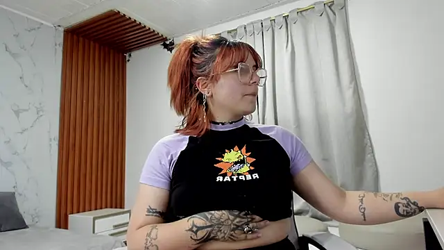 dita_bundy's Live Chat Room