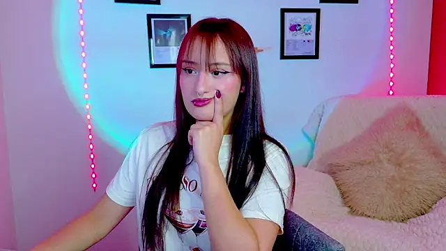 Natha_Ramirez Adlı Modelin Canlı Sohbet Odası
